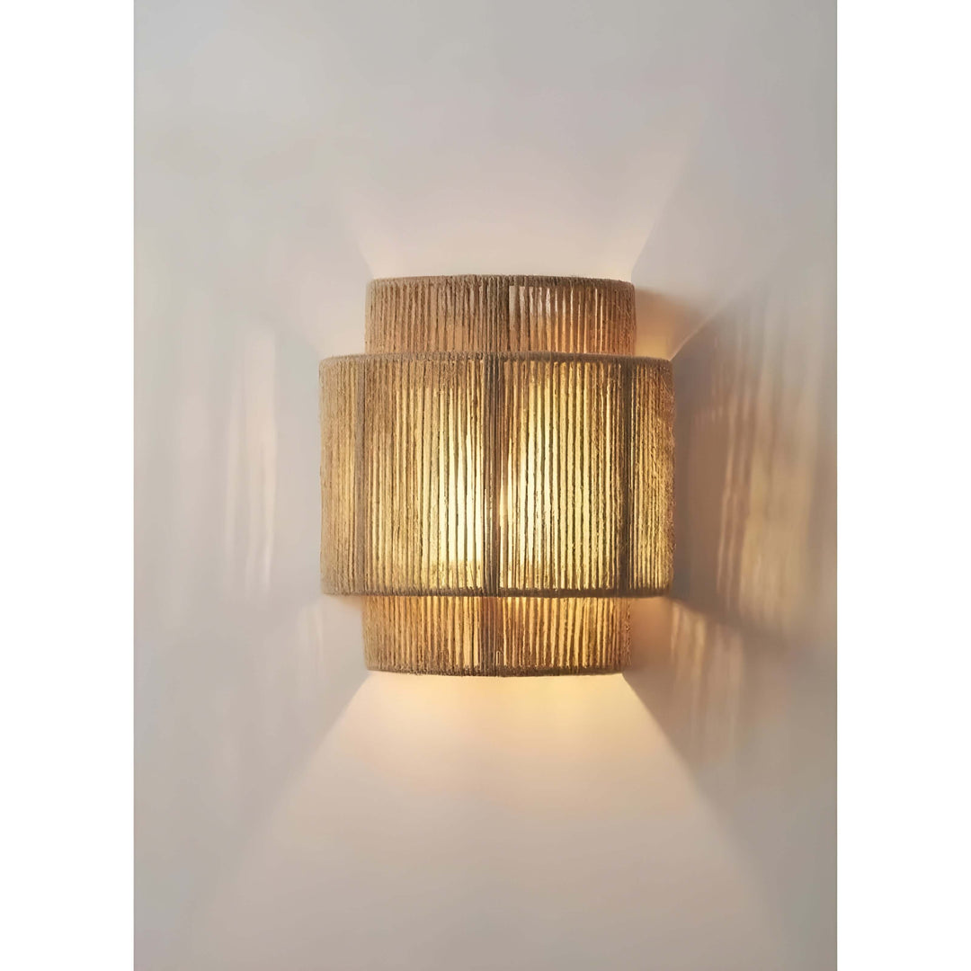 Handgeflochtene Rattan Wandleuchte