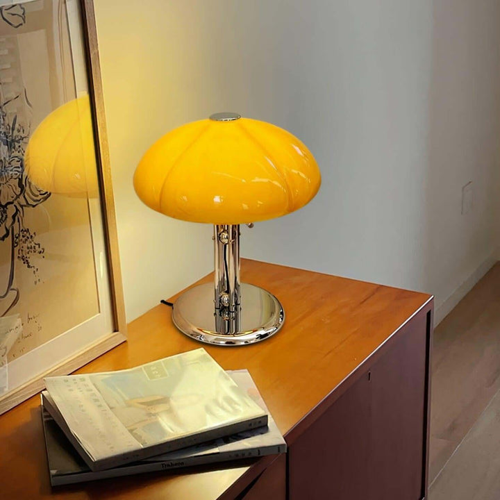 Pilz Design Tischlampe Glas Bernstein