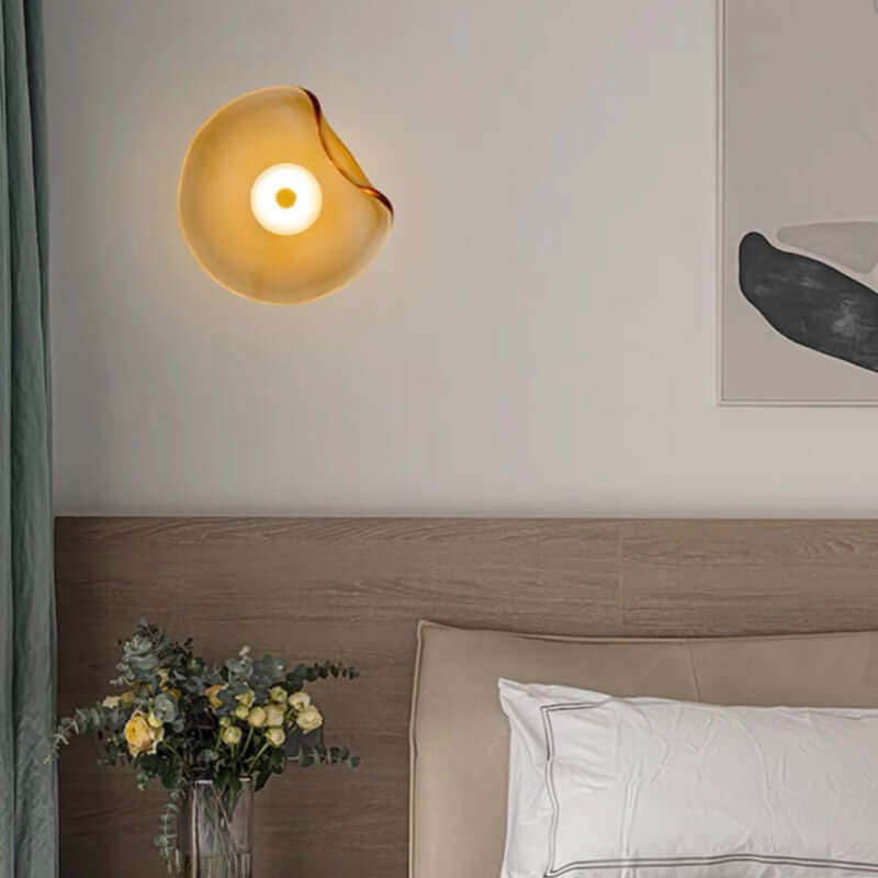 Moderne LED Wandleuchte mit Rauchglas