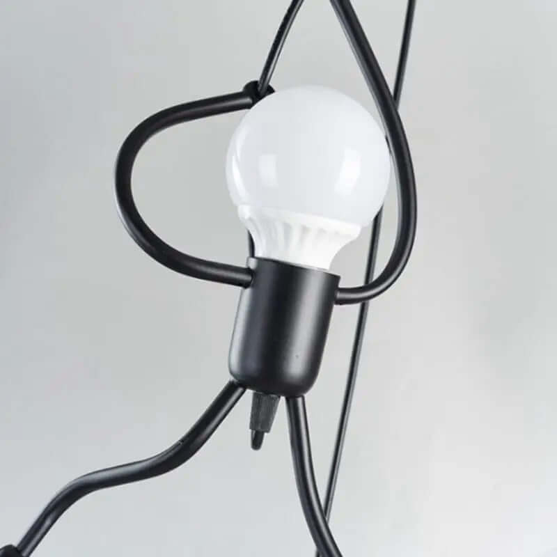 Lampe suspendue en forme de poupée ludique