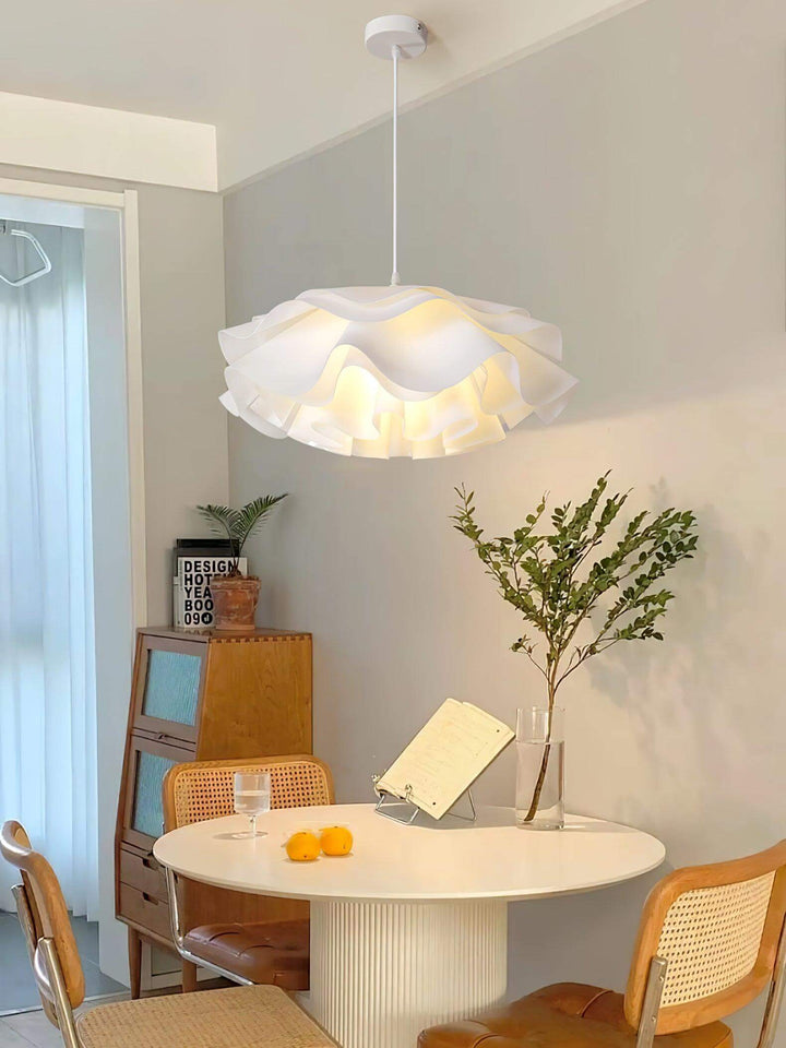 Blumenförmige LED Pendelleuchte Weiß