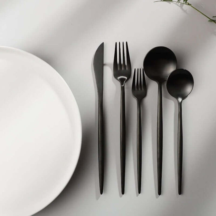Minimalistisches Edelstahlbesteck Set