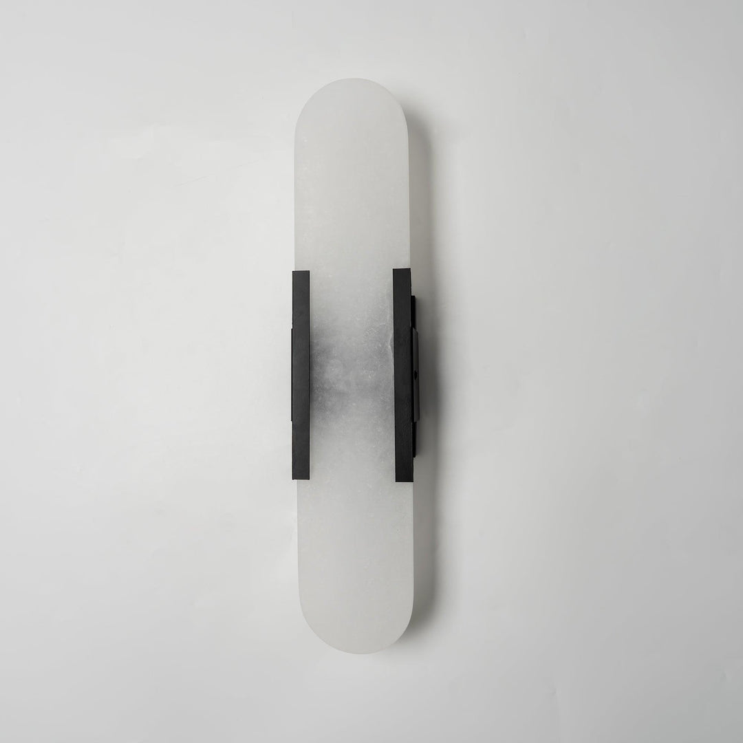 Langgestreckte Alabaster-Wandleuchte