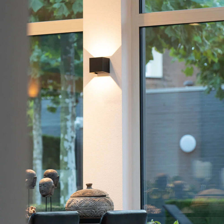 LED Kubus Wandleuchte, kabellos & dimmbar