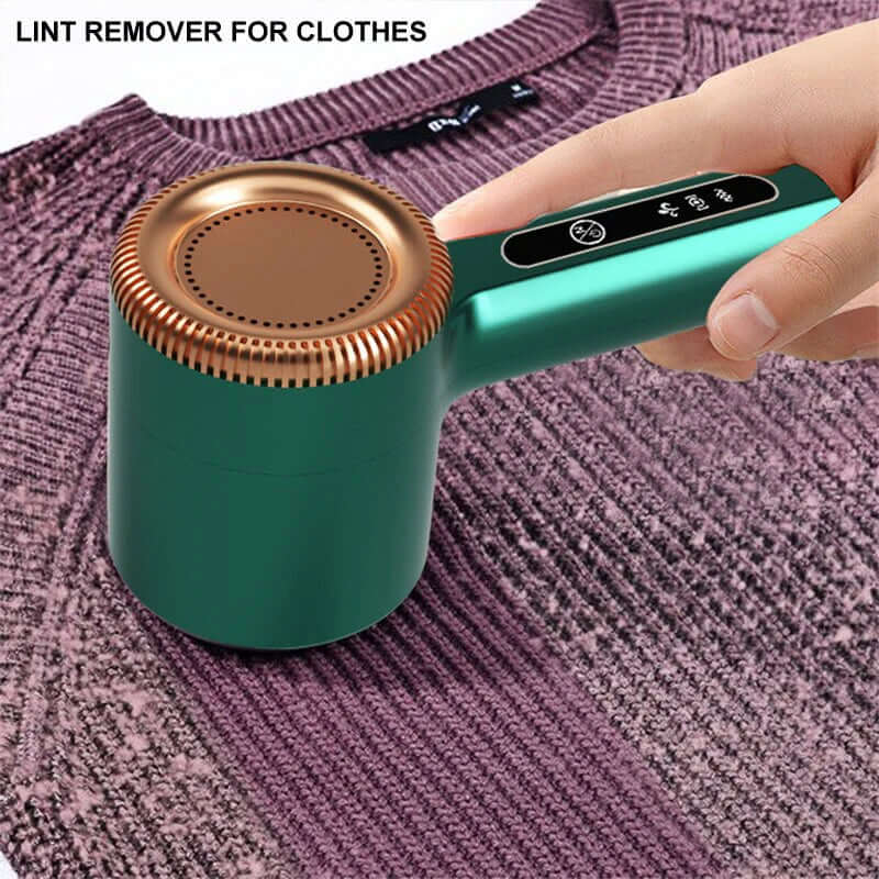 Brosse anti-peluches USB pratique