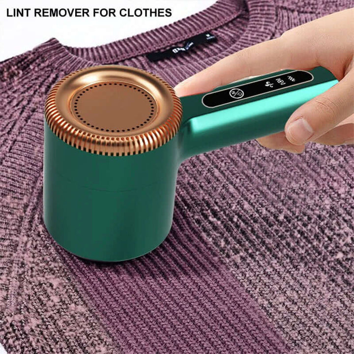 Brosse anti-peluches USB pratique