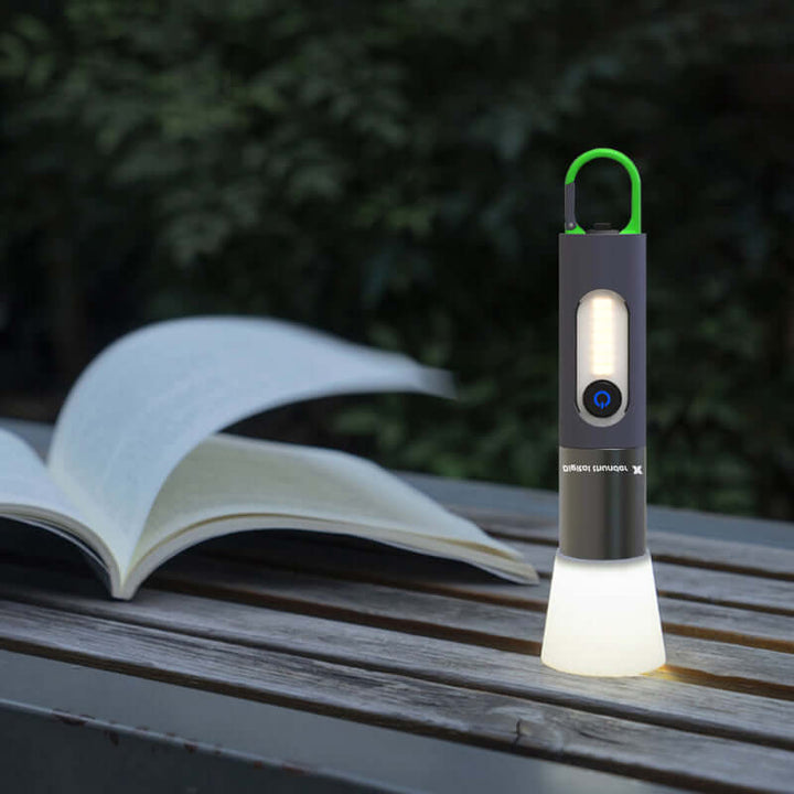 Wiederaufladbare LED Taschenlampe, Zoombar