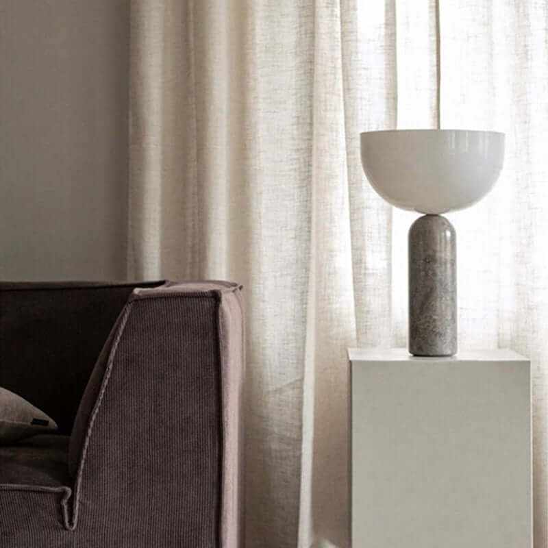 Lampe de table élégante en marbre