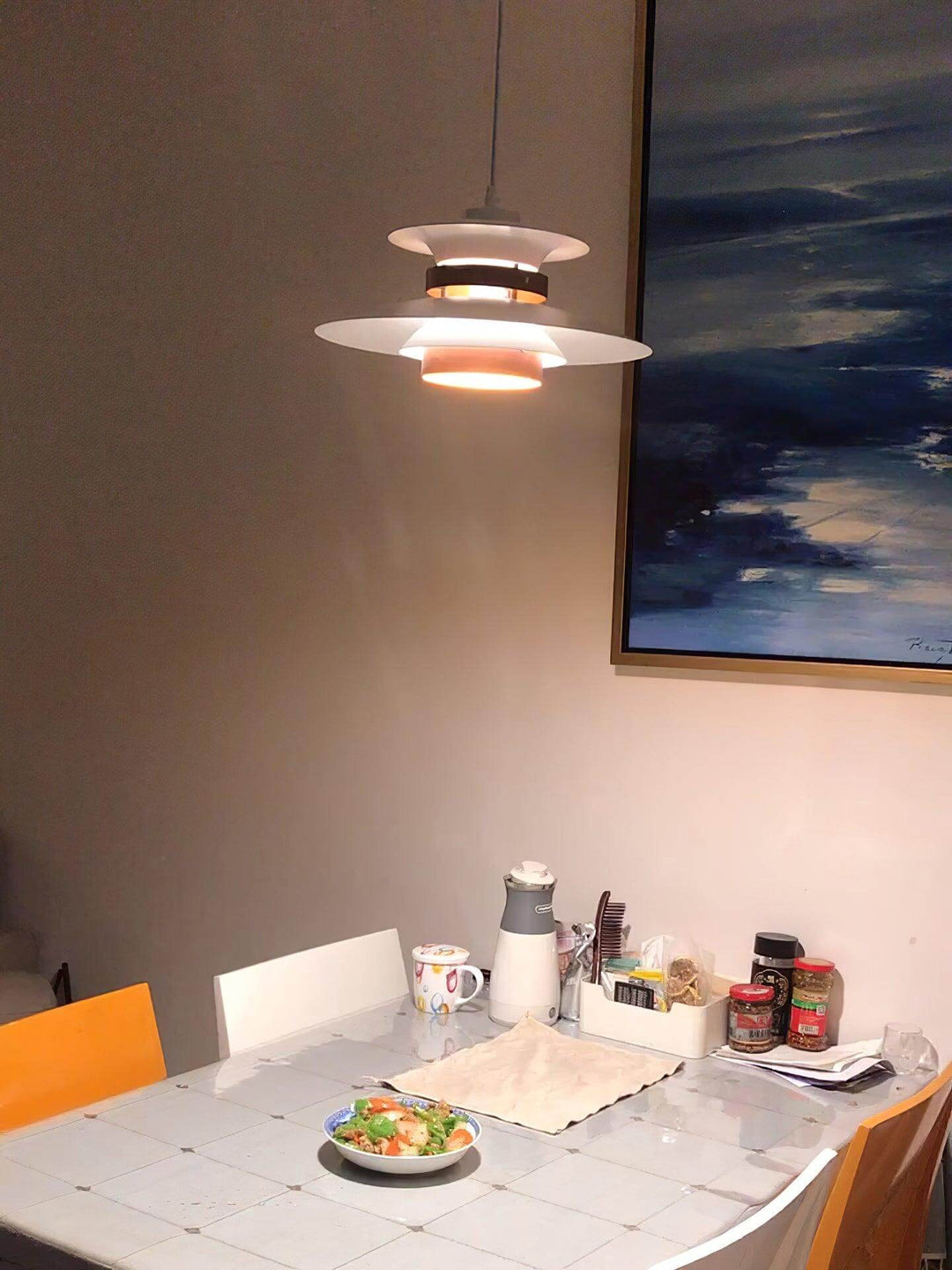Moderne Metall-Pendelleuchte