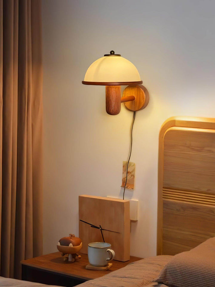 Pilz Design Wandleuchte Holz Modern
