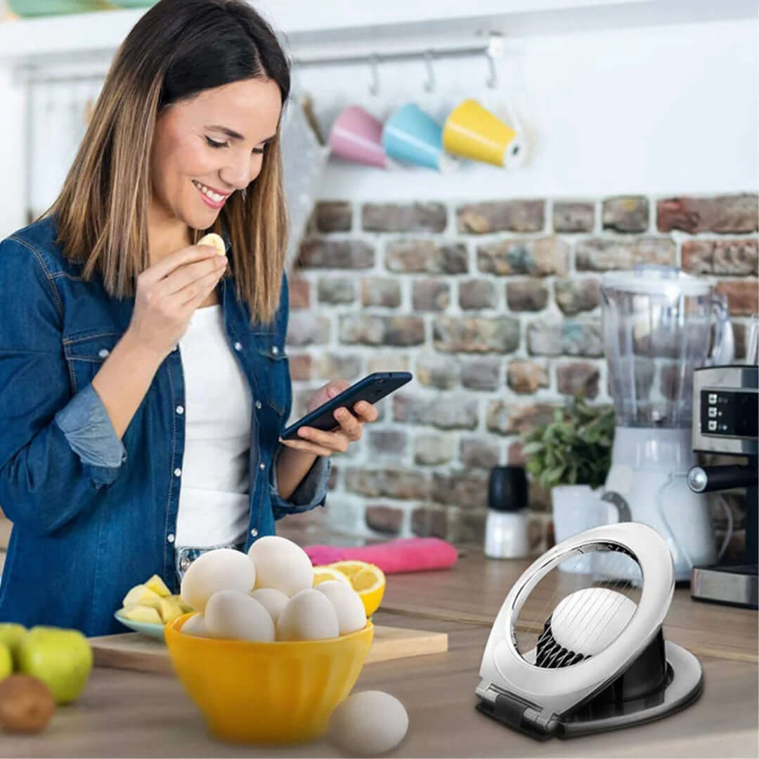 Vielseitiger 3-in-1 Eier-Schneider aus Edelstahl