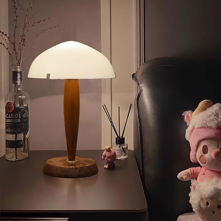 Lampe de table design avec base en noyer