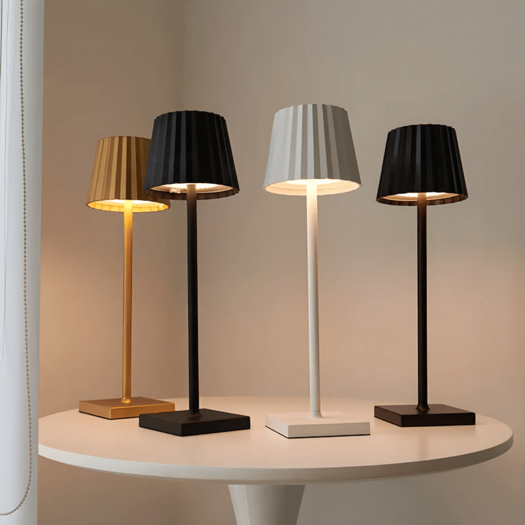 Dimmbare LED Tischlampe, Kabellos