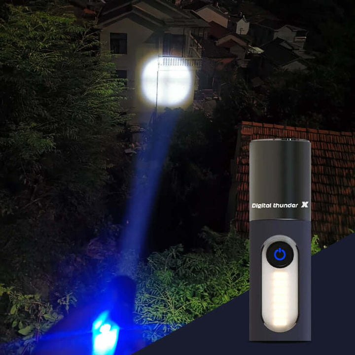 Wiederaufladbare LED Taschenlampe, Zoombar