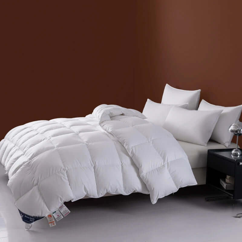 Couette luxueuse en duvet - légère et chaude