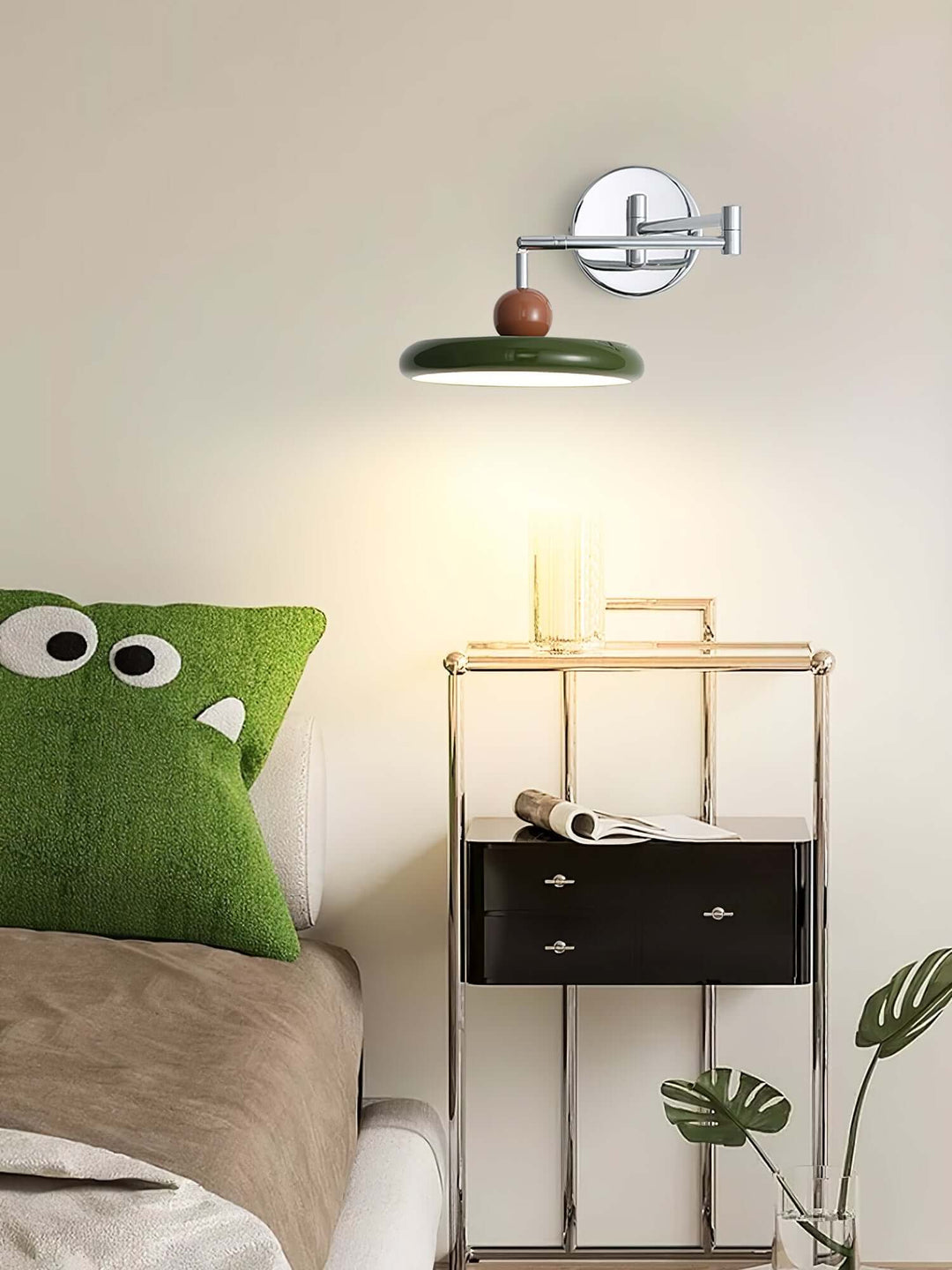 Schwenkbare Wandleuchte mit LED