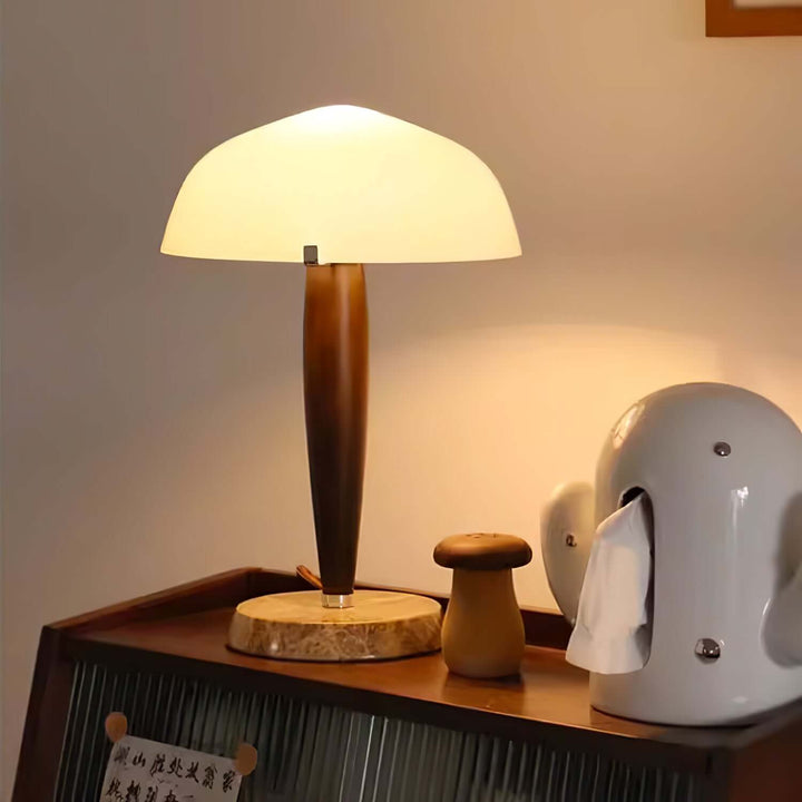 Lampe de table design avec base en noyer