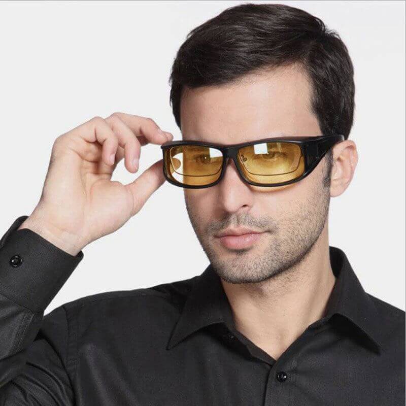 "Antireflektierende Nachtsichtbrille mit polarisierter Linse, ideal für Nachtfahrten, reduziert Blendung, bietet UV-Schutz."