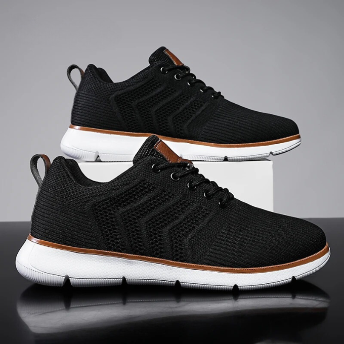 "Atmungsaktive Herren Sneaker, leicht, Mesh-Einsätze, ideal für Sport und Alltag, bietet Komfort und Stil in Schwarz."
