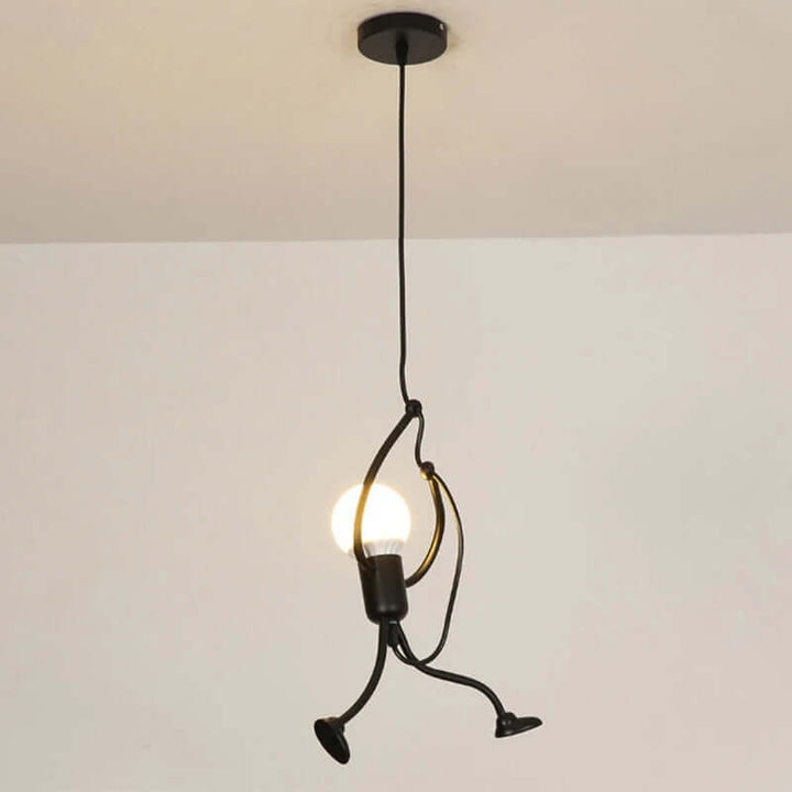 Lampe suspendue en forme de poupée ludique