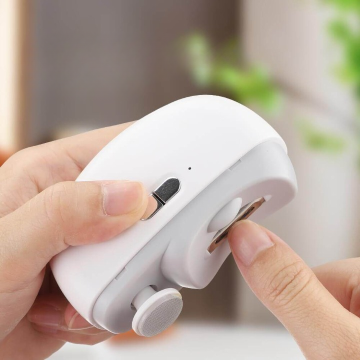Coupe-ongles et polisseuse électrique 3 en 1