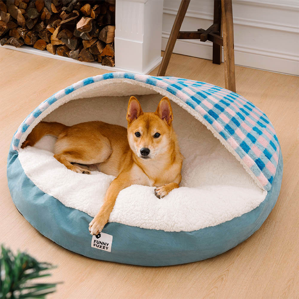 "Baldachin Hundebett mit ultraweichem Plüsch, blau-rosa kariert, luxuriös und sicher für Haustiere"
