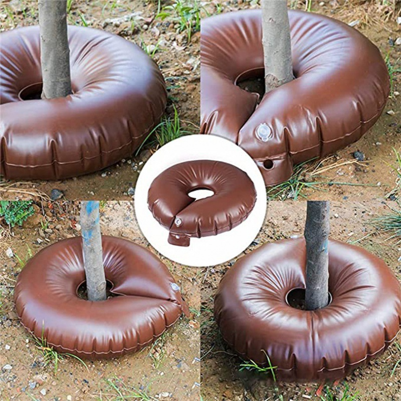 "Baum Bewässerungstasche mit Tropfbewässerung für gleichmäßige Wasserzufuhr an Wurzeln, ideal für Gartenpflege."