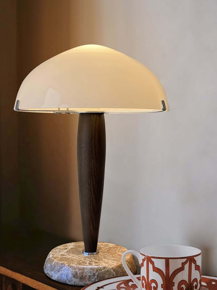 Lampe de table design avec base en noyer