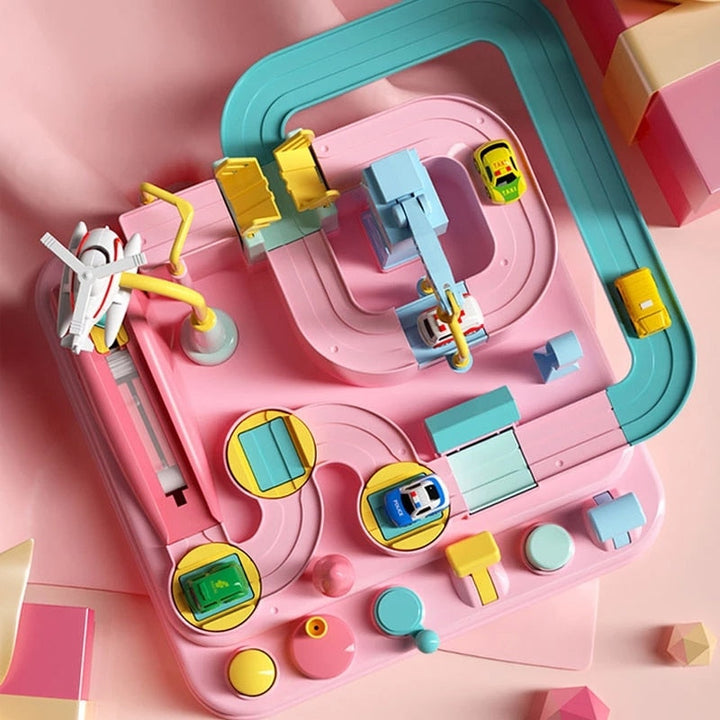 Bunte, interaktive Spielzeug-Autorennstrecke für Kinder mit Hebeln und Hindernissen für kreativen und spannenden Spielspaß.