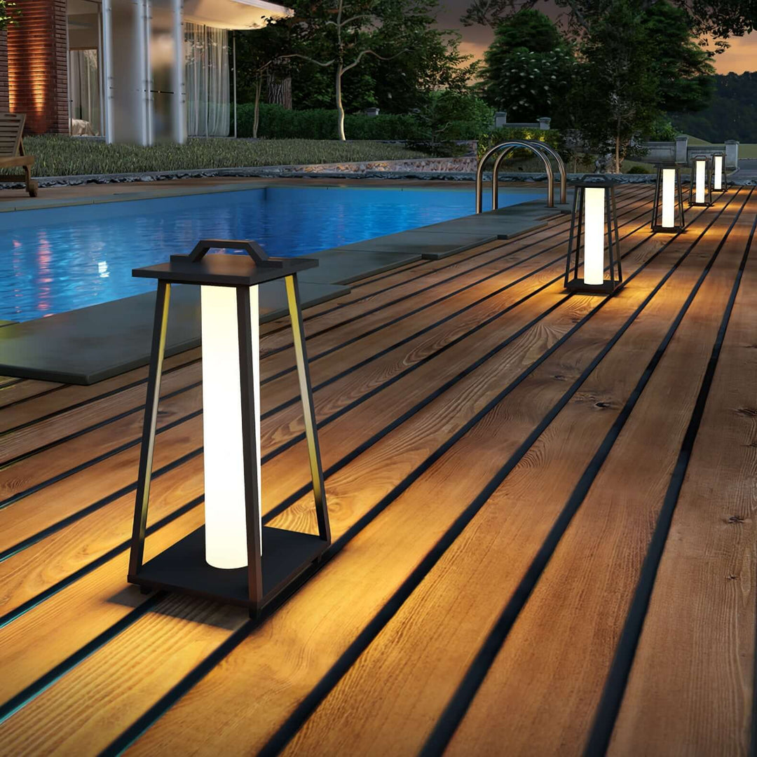 Tragbare LED Außenleuchte für Garten & Balkon