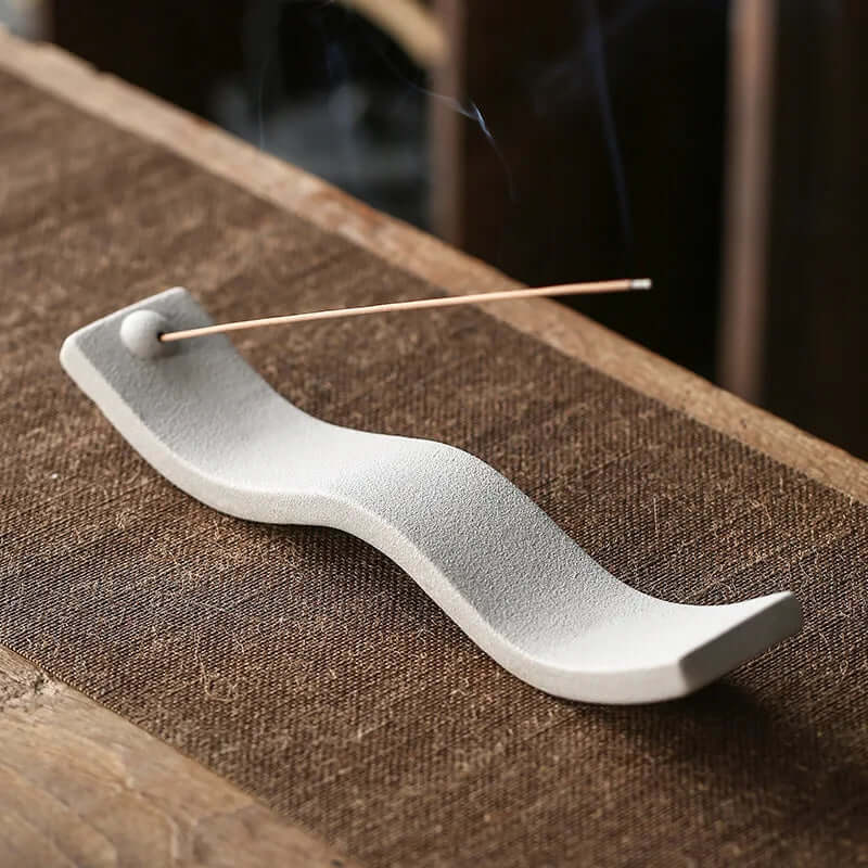 Keramik Räucherstäbchenhalter Wellen-Design