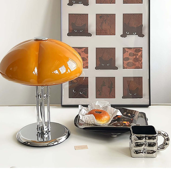 Pilz Design Tischlampe Glas Bernstein