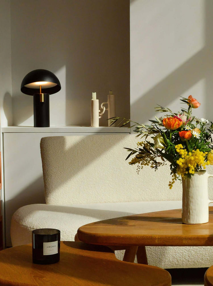 Lampe de table au design moderne avec cylindres rotatifs