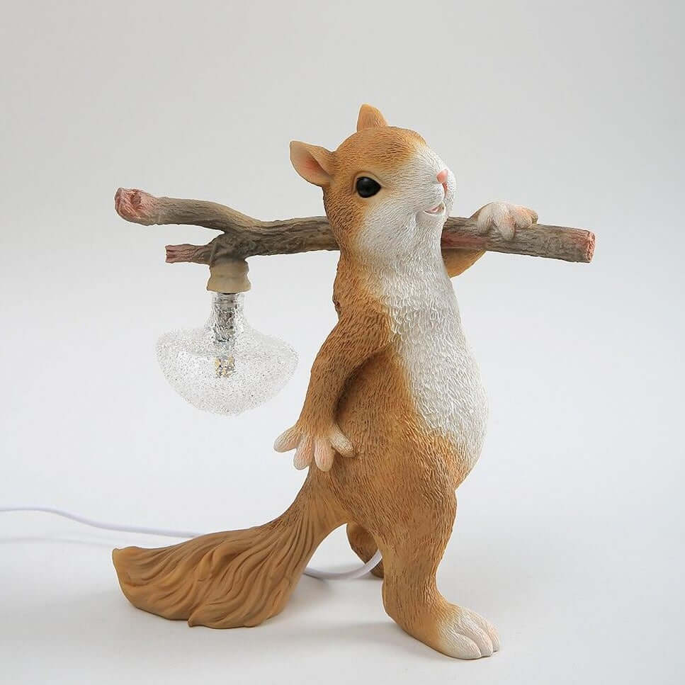 Dekorative Eichhörnchen Tischlampe mit LED