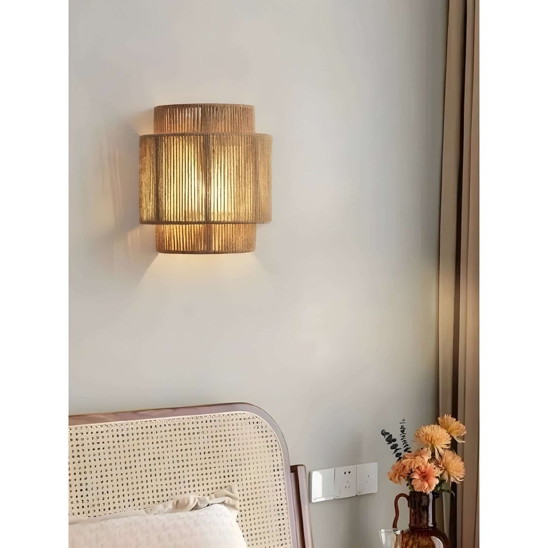 Handgeflochtene Rattan Wandleuchte