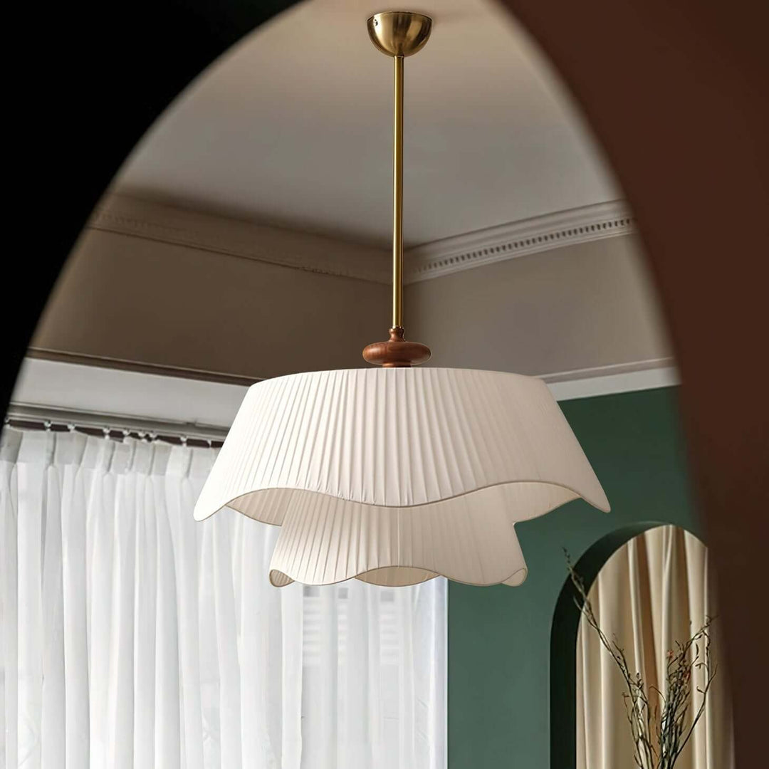 Moderne Pendelleuchte mit Metallakzente