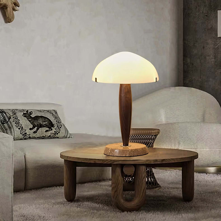 Lampe de table design avec base en noyer