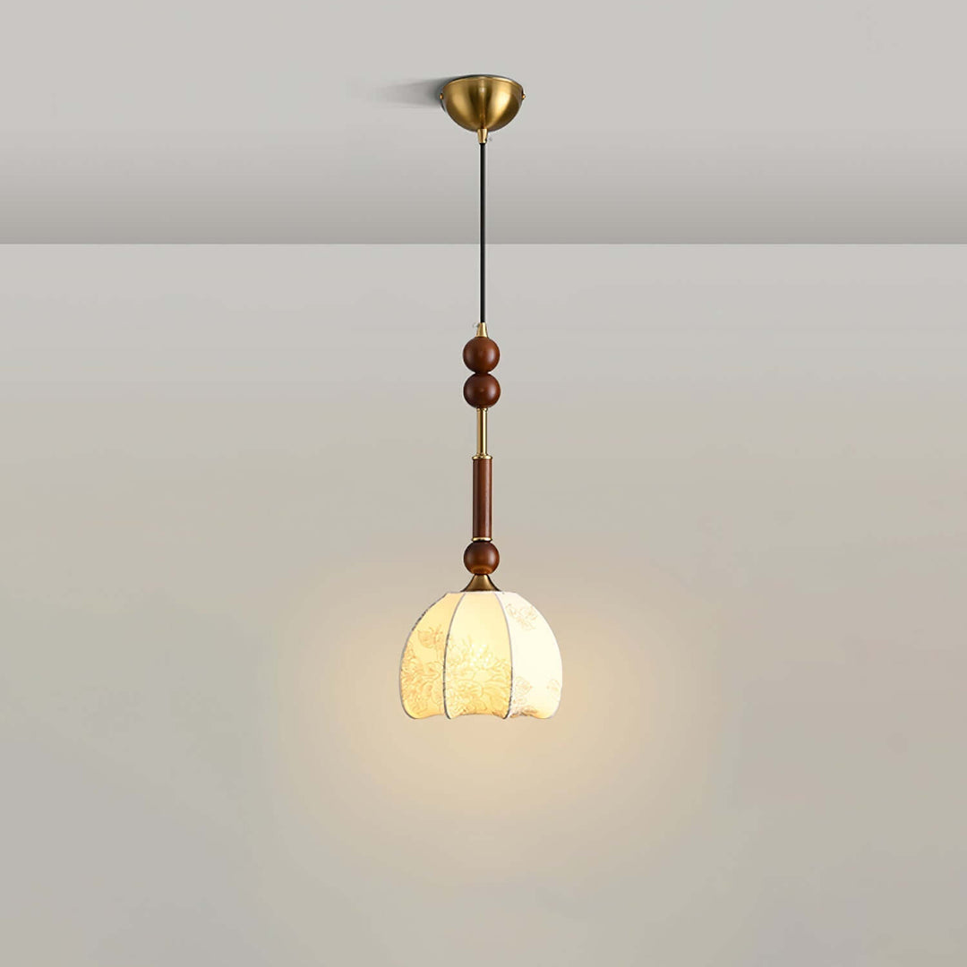 Elegante Pendelleuchte mit Glaslampenschirm