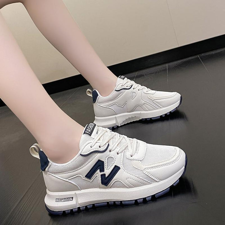 "Damen Sneaker, sportlich, atmungsaktiv, graues Mesh, griffige Laufsohle; ideal für Alltag & Sport; bequem & leicht."