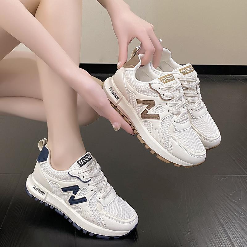 "Damen Sneaker, sportlich, atmungsaktiv, graues Mesh, griffige Laufsohle; ideal für Alltag & Sport; bequem & leicht."