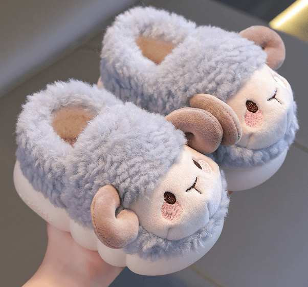 Kinder-Hausschuhe: Flauschig - Süß & Sicher