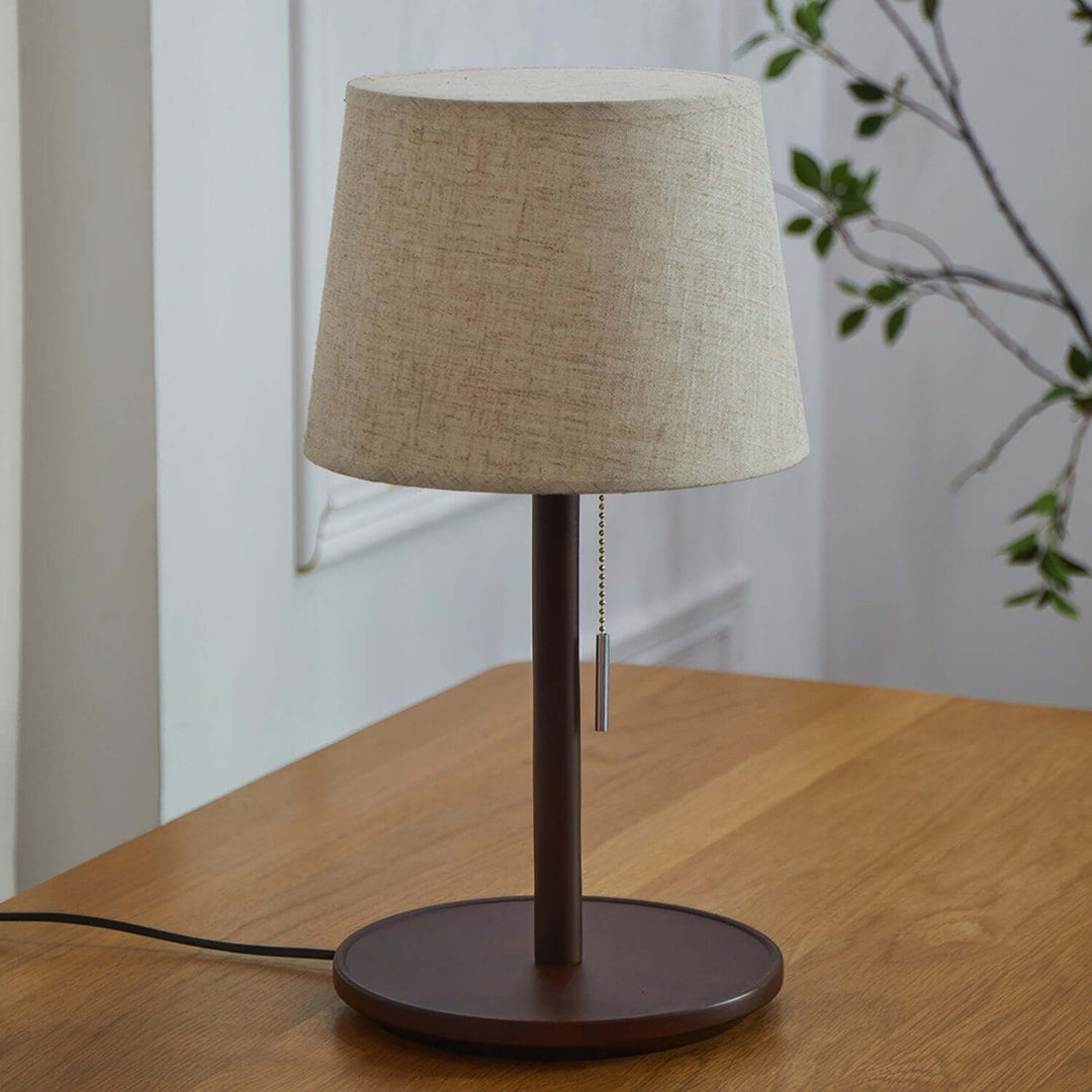 Lampe de table design en bois de noyer avec abat-jour en tissu