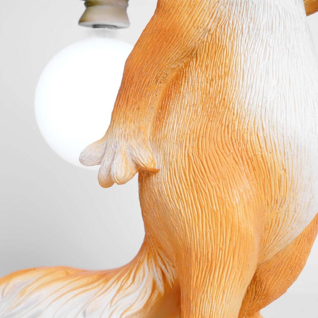 Dekorative Eichhörnchen Tischlampe mit LED