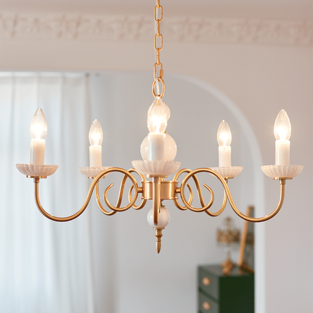 Eleganter Cremefarbener Glas Kronleuchter