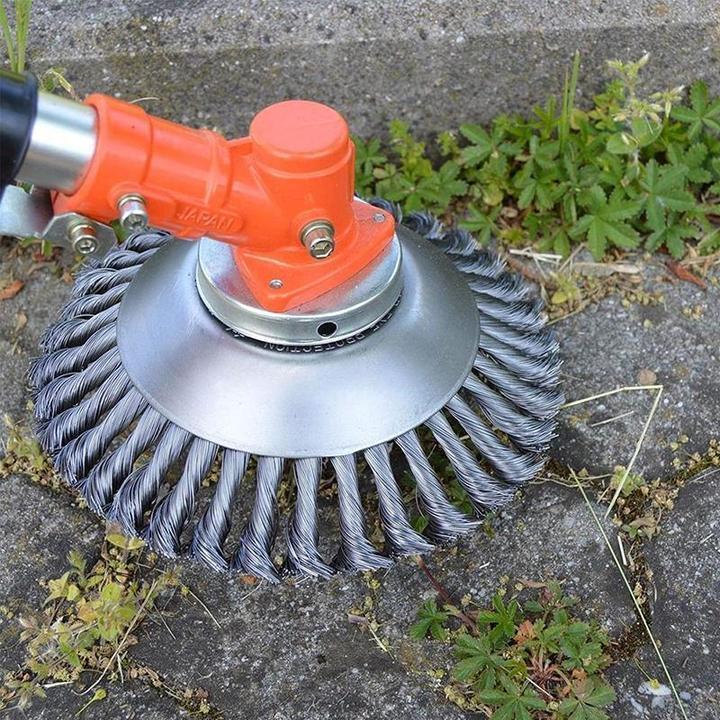 "Effizienter Unkrautschneider mit robustem Stahlkopf, vielseitig für Gartenarbeiten, kompatibel mit Motorsensen."