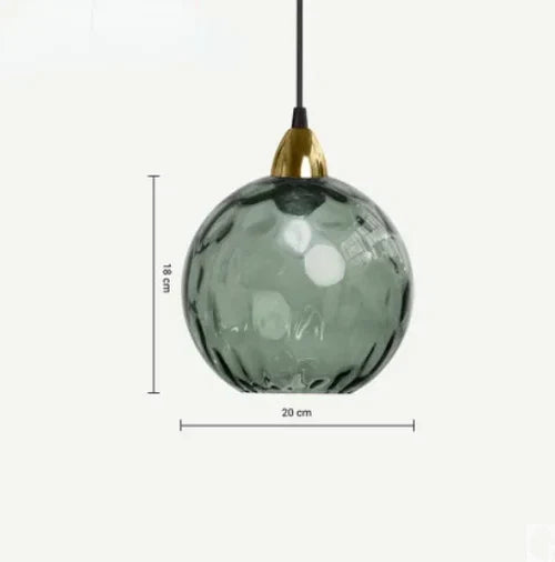 "Elegante Glas-Kugel-Hängeleuchte mit warmem Licht, ideal für eine stilvolle Inneneinrichtung im Wohnzimmer oder Schlafzimmer