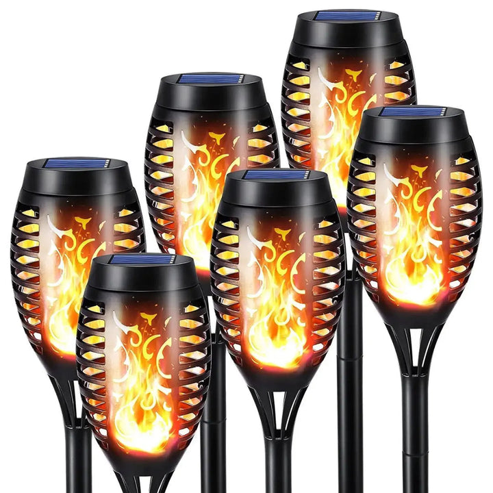 "Elegante LED Solar-Fackeln, wetterfest, im Garten, modern, umweltfreundlich, für stimmungsvolles Außenlicht."