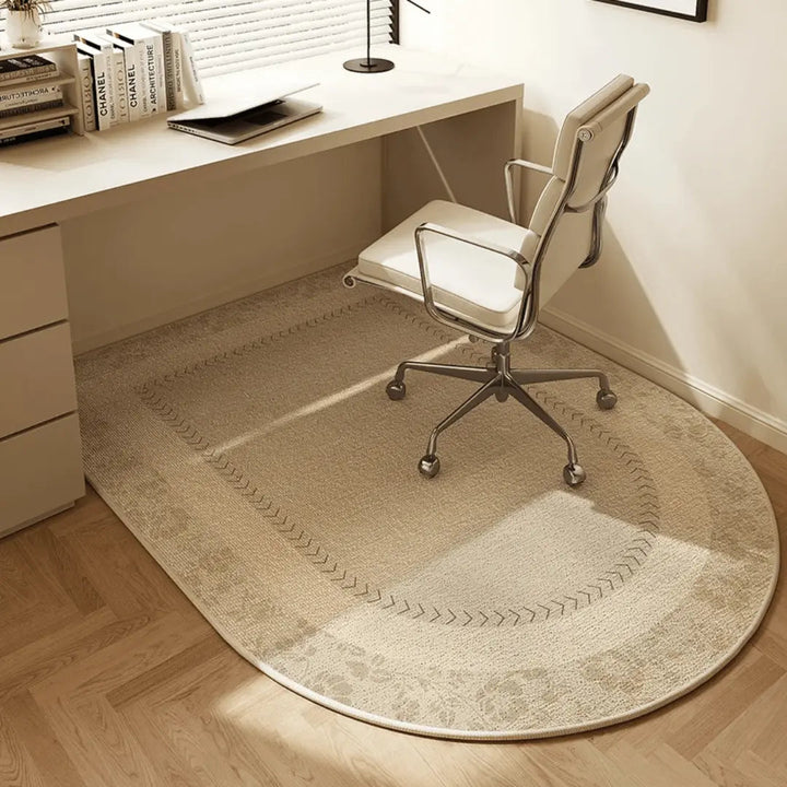 "Elegante, rechteckige Bürostuhlmatte aus Kurzschlingen-Velours, schützt Böden im modernen Büro vor Kratzern und Dellen."