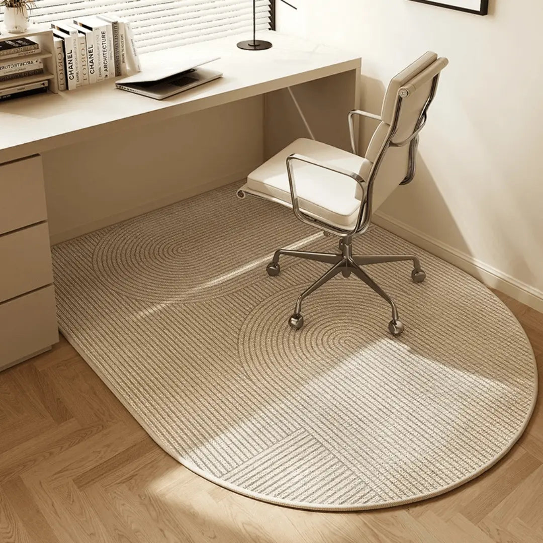"Elegante, rechteckige Bürostuhlmatte aus Kurzschlingen-Velours, schützt Böden im modernen Büro vor Kratzern und Dellen."