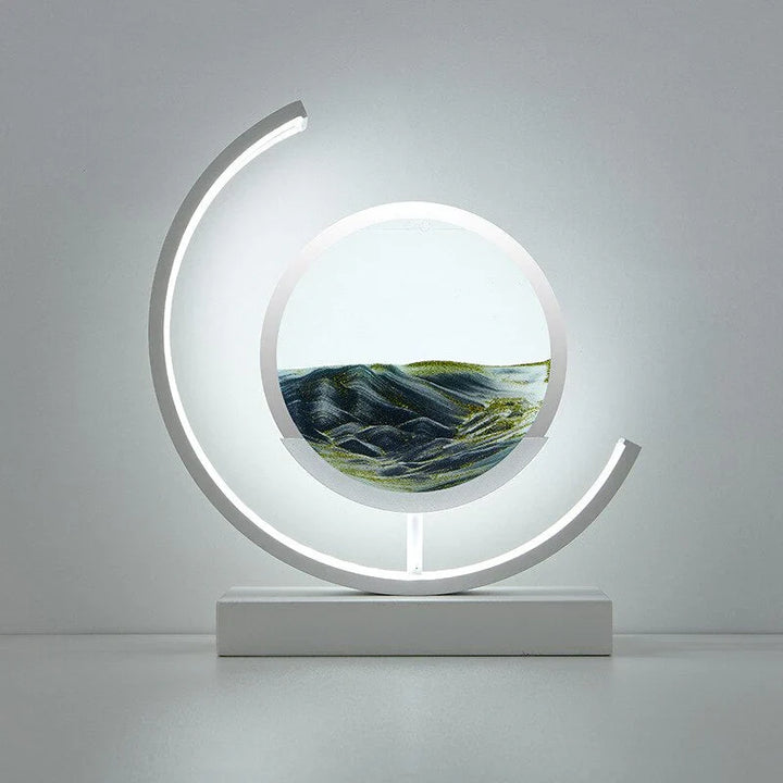 Elegante Tischleuchte mit 3D Sandkunst, warmem LED-Licht und fließendem Sand, perfektes Design für Wohnräume.